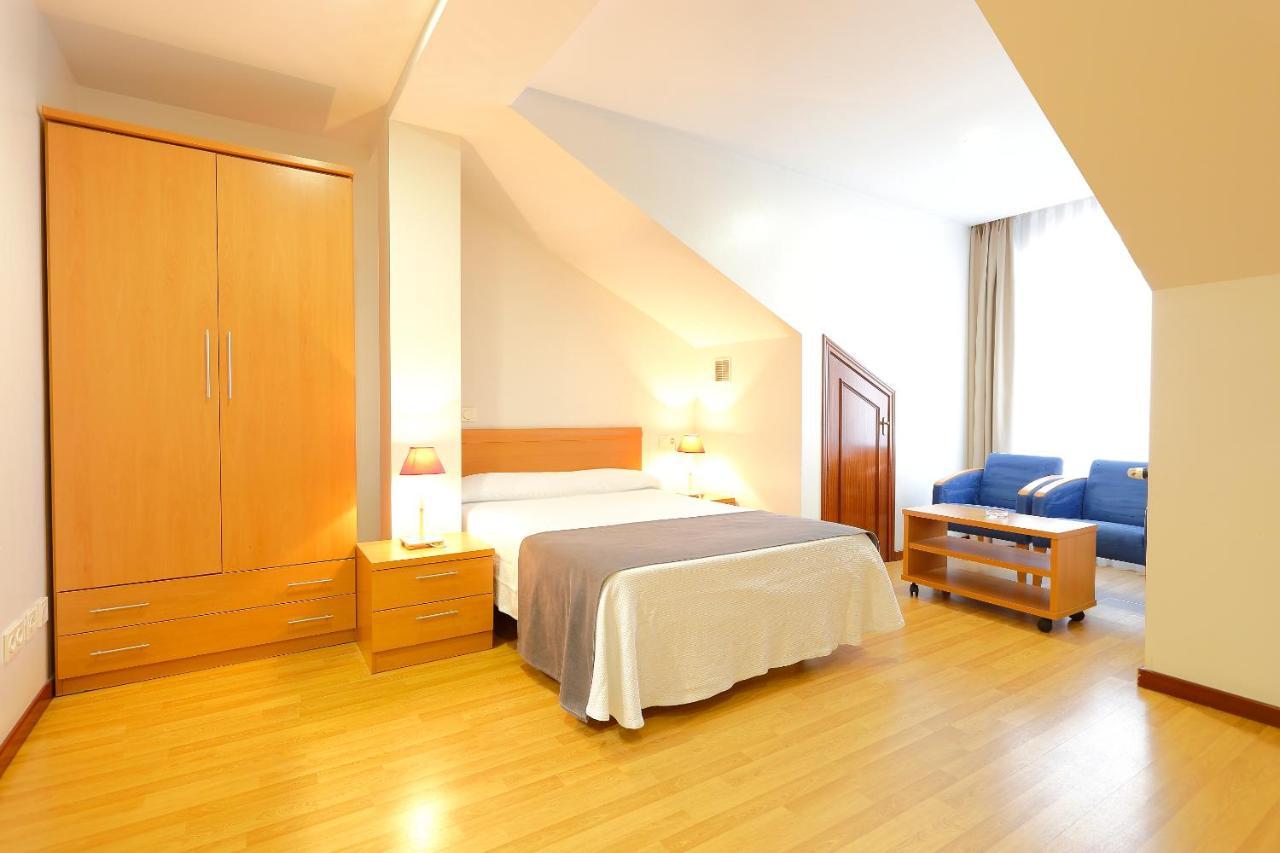 Apartamentos Urban Blue, Blue Hotels Хихон Экстерьер фото