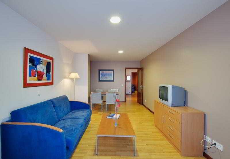 Apartamentos Urban Blue, Blue Hotels Хихон Экстерьер фото